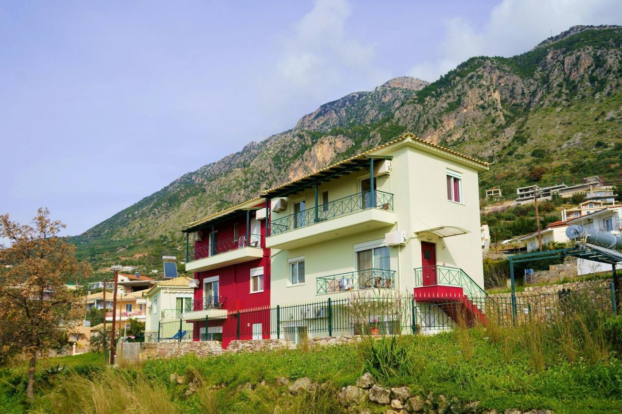 Semiramis Suites With Pool Kalamáta Kültér fotó